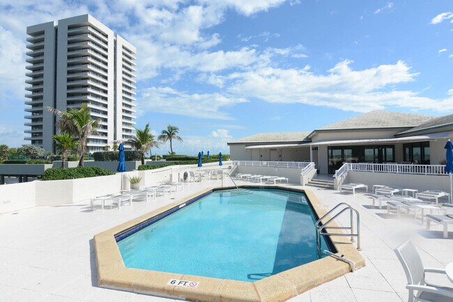 Building Photo - 5540 N Ocean Dr