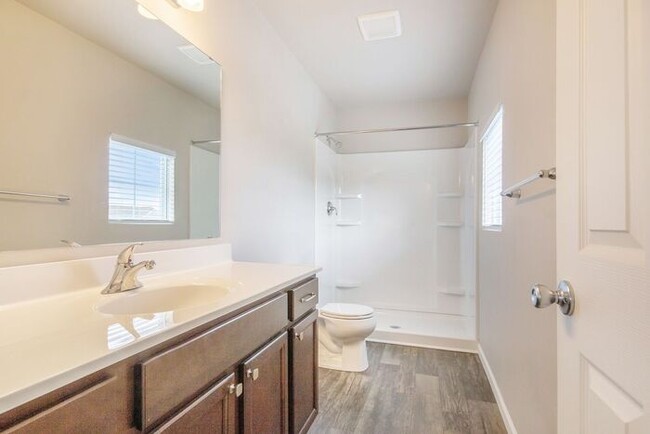 Building Photo - 5347 Eagle Glen Dr SW