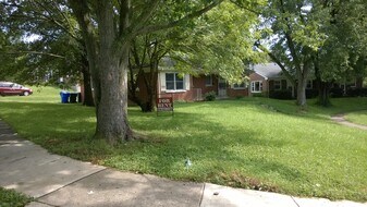 Building Photo - 750 Terrace View Dr