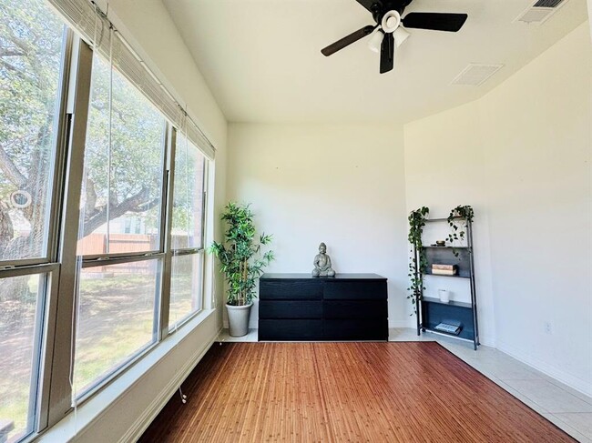 Building Photo - 12908 Cardinal Flower Dr