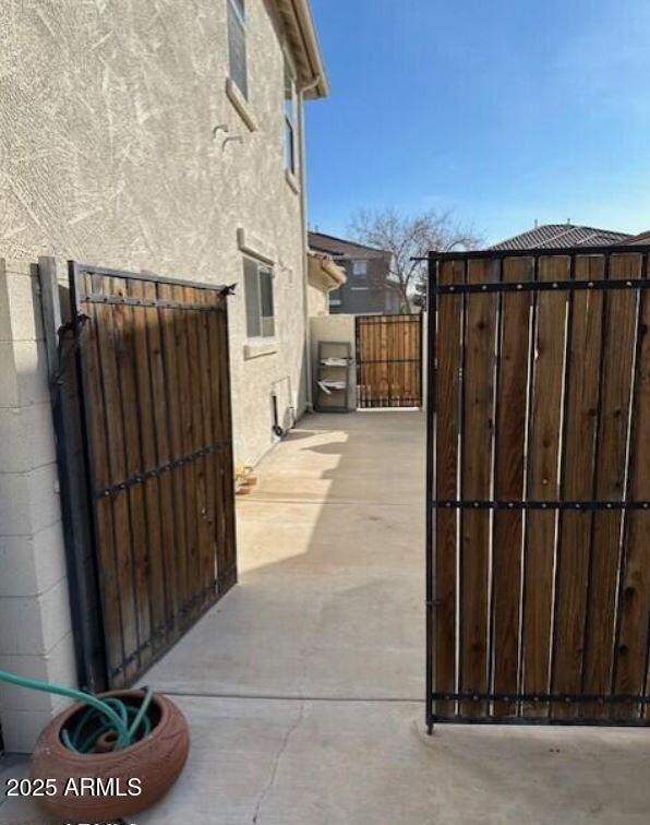 Building Photo - 3734 E Betsy Ln