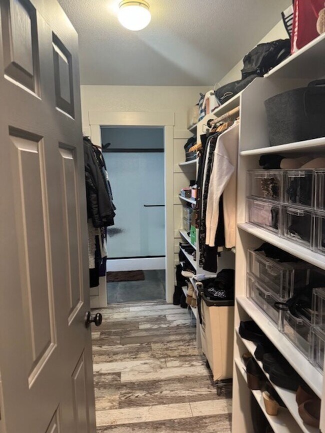 Building Photo - Country Style Living in this Charming Home in Anderson