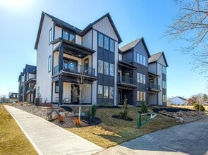 Building Photo - 208 Midland Trace Trail