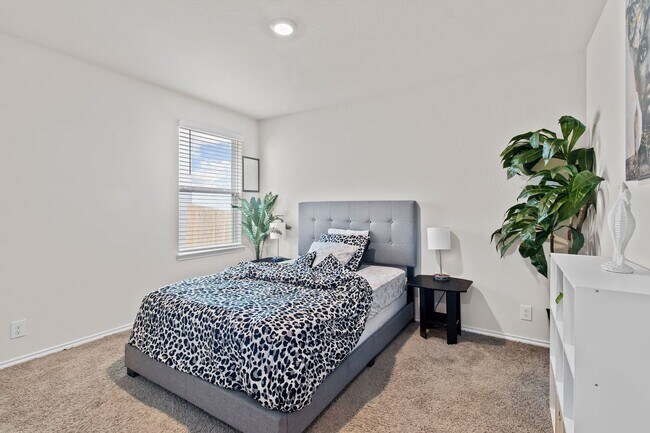 Building Photo - 5613 Tranquil Cove