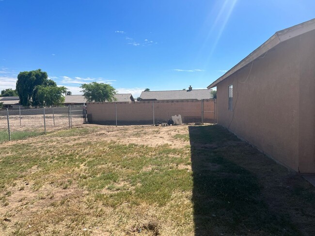 Building Photo - Three Bedroom Cibola Home on a large Lot. ...