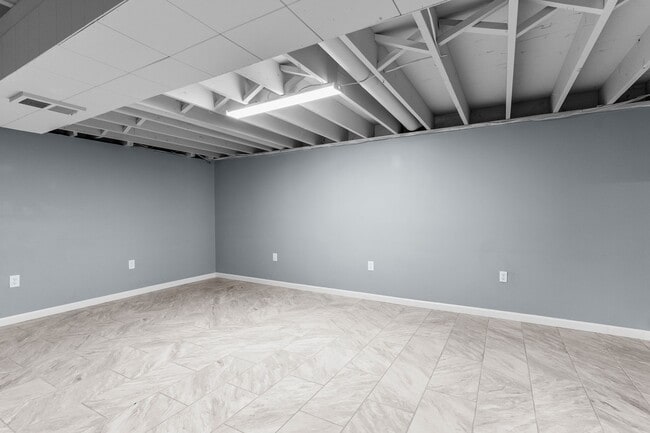 Building Photo - 3961 New Rd