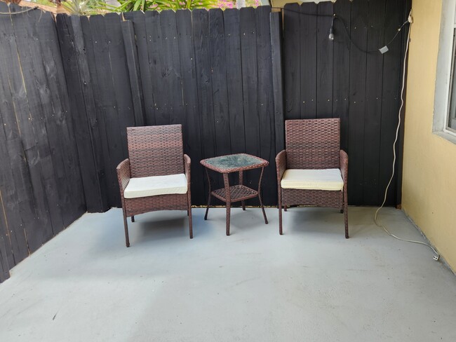 Patio furniture can be left - 1200 NE 17th Ct