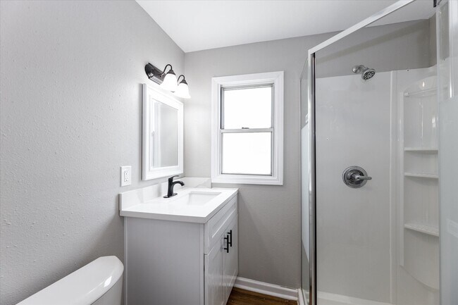 Building Photo - 1505 Brazos St