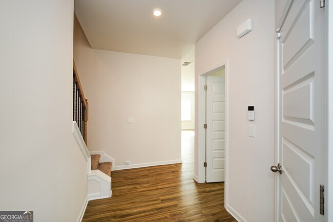 Building Photo - 350 Cranston Dr