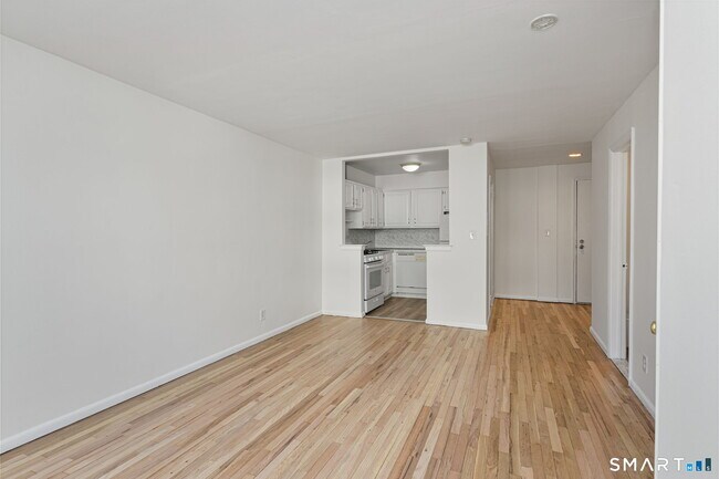 Building Photo - 125 Prospect St