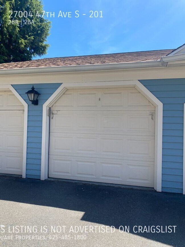 Building Photo - Great Location in Kent! 2-Bedroom Townhous...