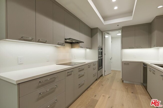 Building Photo - 2142 Century Park Ln