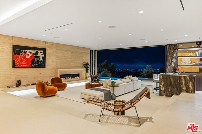 Building Photo - 1731 Summitridge Dr