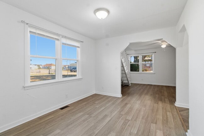 Building Photo - 9631 Worth St