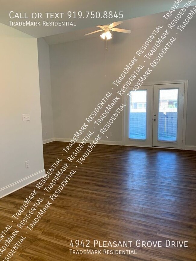 Building Photo - 4942 Pleasant Grove Dr