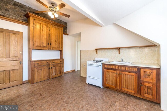 Building Photo - 7738 Ardleigh St