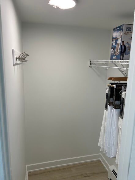 Building Photo - 18 Echo Ct