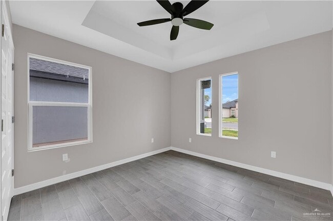 Building Photo - 16 Tower Oak Dr