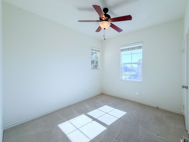 Building Photo - 8262O | Citrus Walk in Ventura | Unfurnished