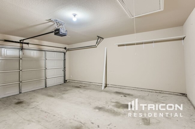 Building Photo - 221 Eagle Ridge Rd