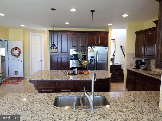 Building Photo - 16318 Boatswain Cir