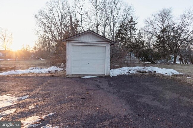 Building Photo - 214 Trumbauersville Rd