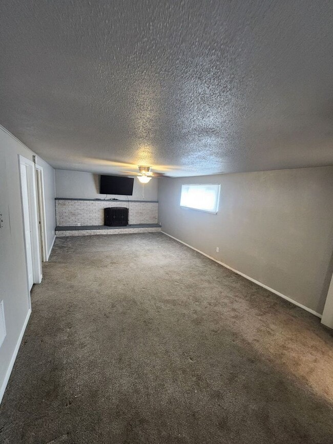 Building Photo - Wonderful Home