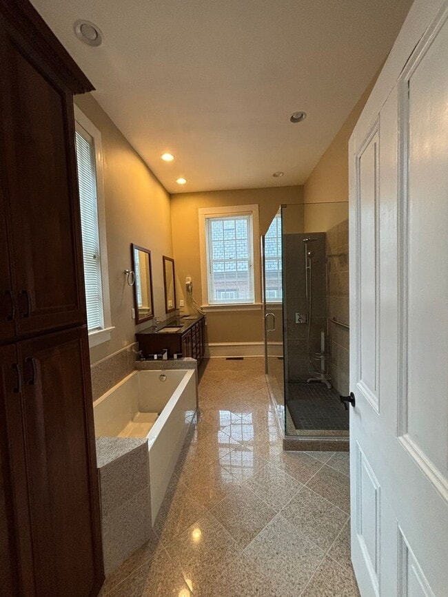 Building Photo - Historic Downtown Home with Modern Charm