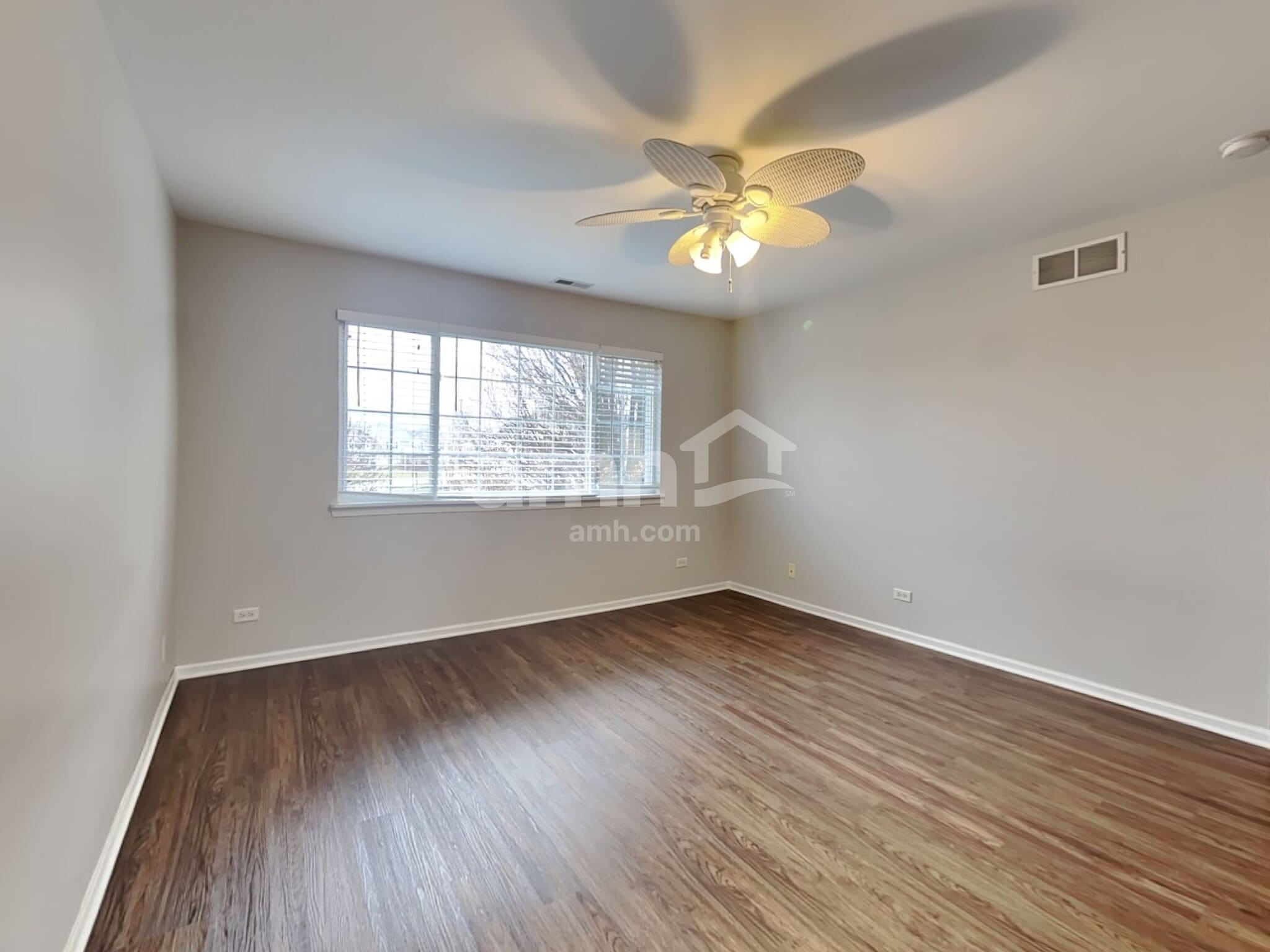 Building Photo - 621 Arbor Cir