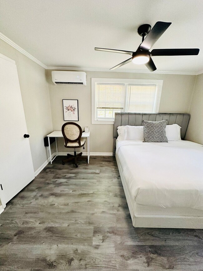 Building Photo - 1B Christopher St