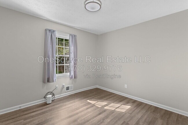 Building Photo - 1013 Shady Ln