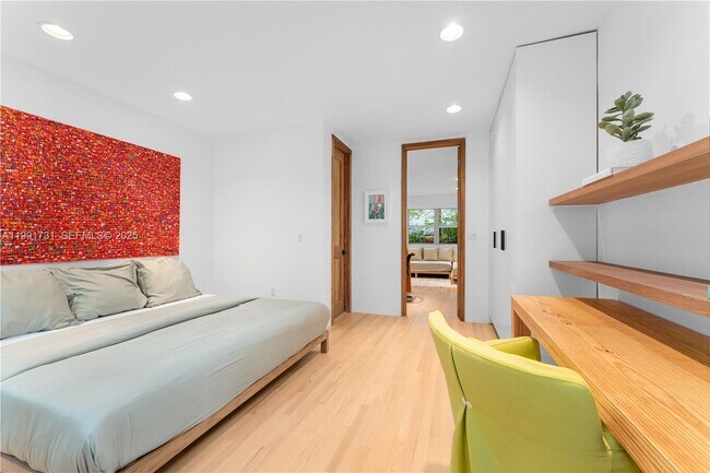 Building Photo - 226 Jefferson Ave