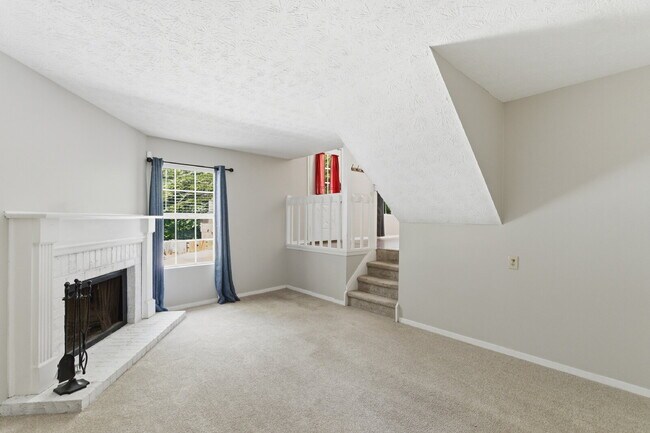 Building Photo - Renovated Alpharetta Ranch — Walking Distance to Haynes Bridge Middle, Top-Rated Schools