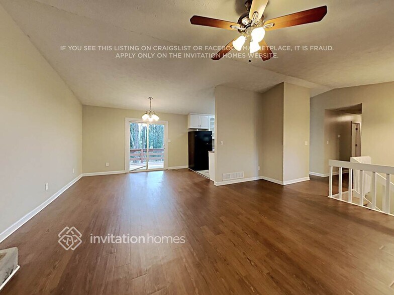 Building Photo - 1400 Glynn Oaks Dr SW