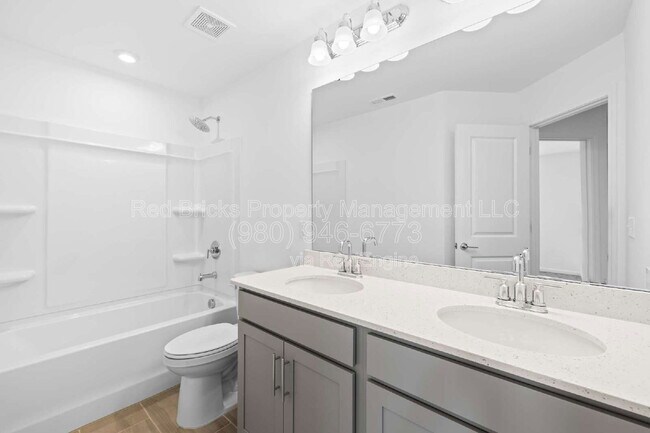 Building Photo - 17030 Patron Dr