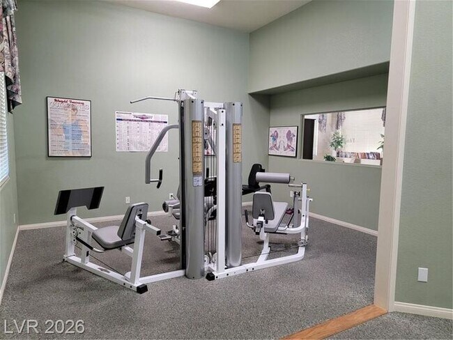 Building Photo - 1ST FLOOR UNIT IN POPULAR SILVERADO RANCH COMMUNITY!