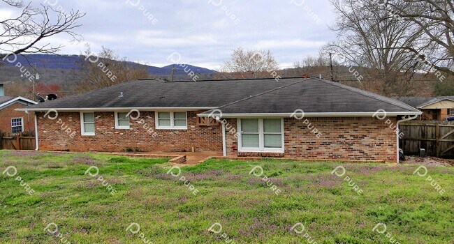 Building Photo - 1717 Haynes Ave NE