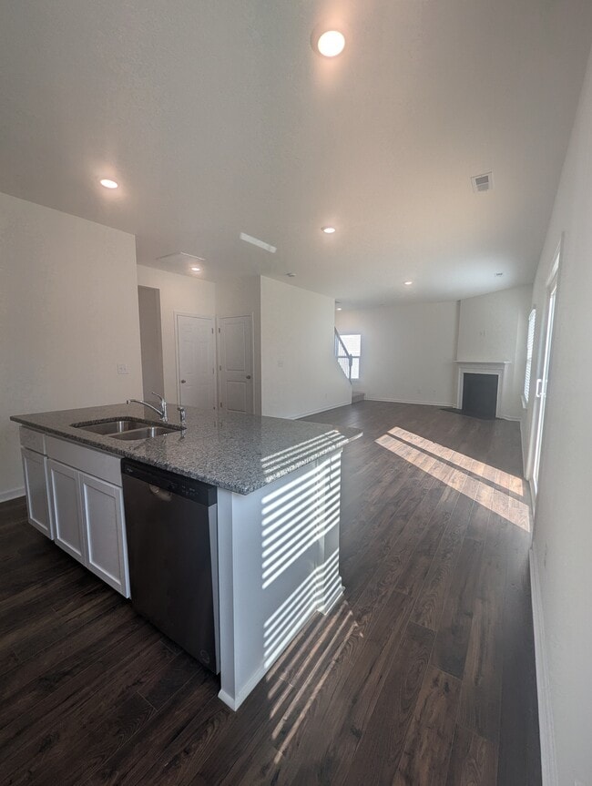 Building Photo - 7201 Jumping Jack Ln