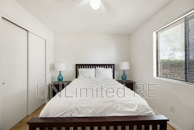Building Photo - 4835 Gemstone Dr