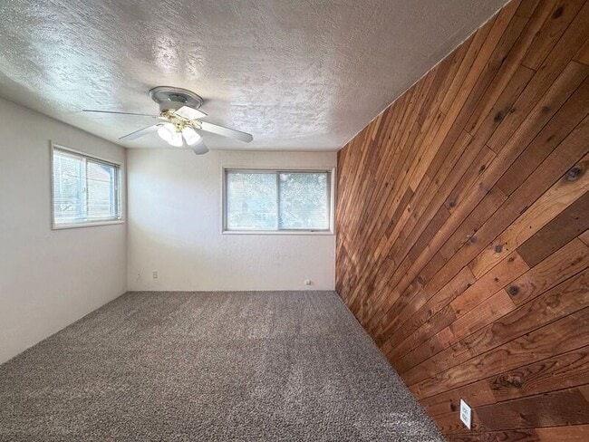 Building Photo - 25 Wedgewood Dr