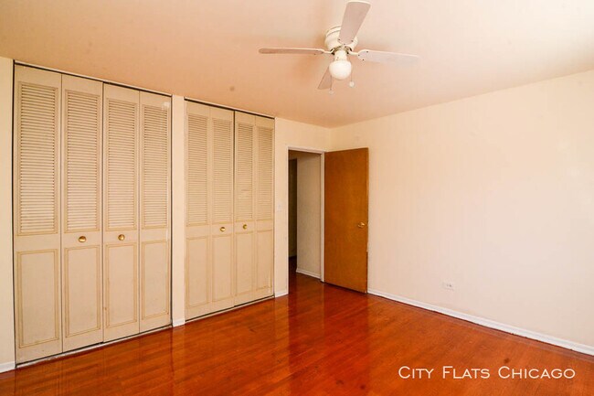 Building Photo - 850 W Margate Terrace