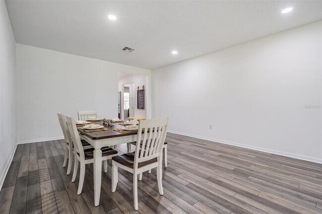 Building Photo - 9405 Ibis Grove Blvd