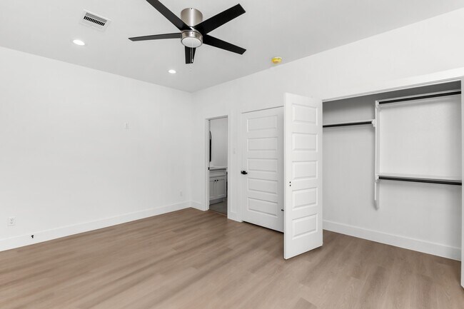 Building Photo - 2316 McKee St