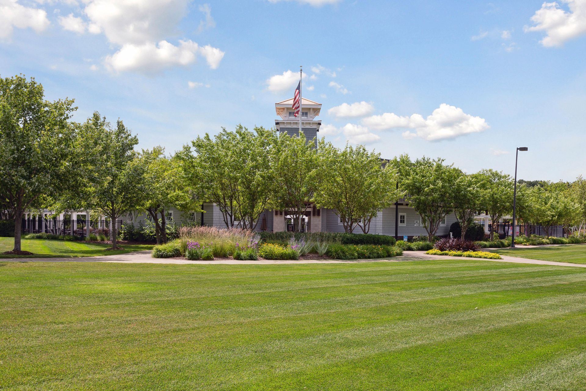 Building Photo - 10749 Falling Water Ln