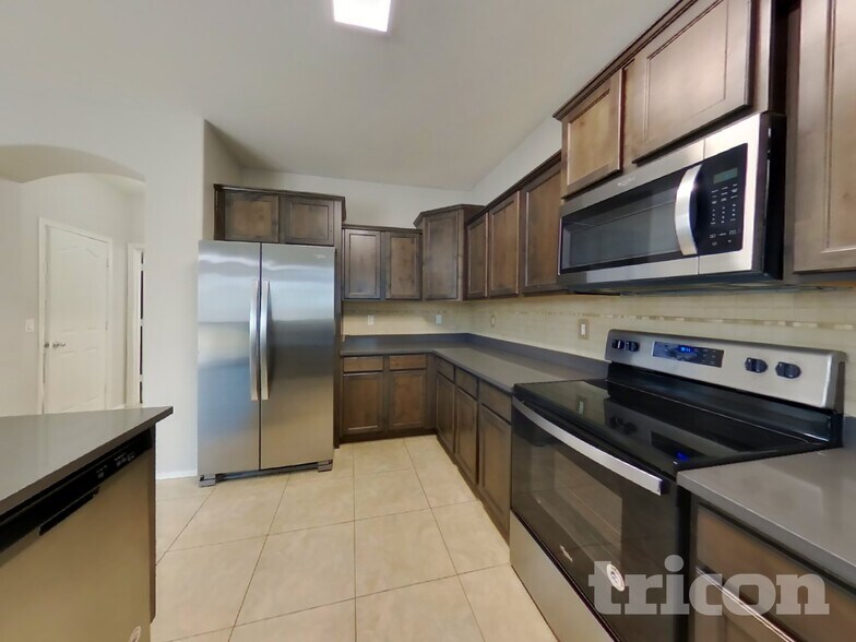 Building Photo - 1795 Matthews Dr