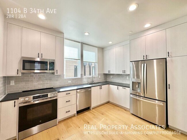 Building Photo - 1104 B 34th Ave