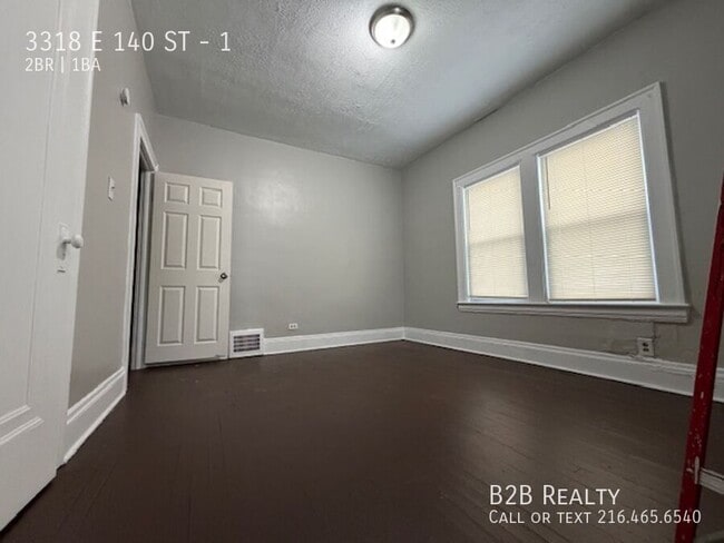 Building Photo - 3318 E 140th St