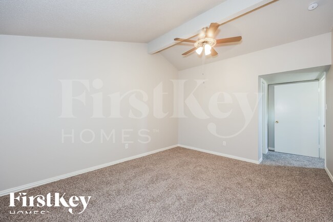 Building Photo - 600 Dayton Rd