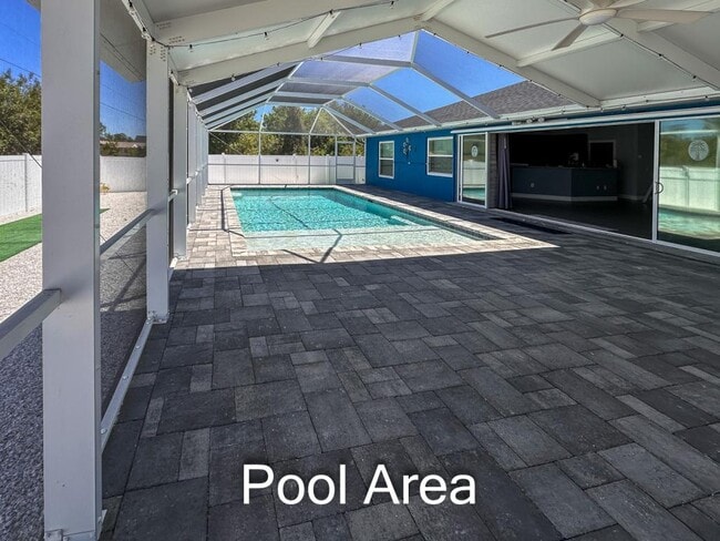 Building Photo - 13280 Foresman Blvd