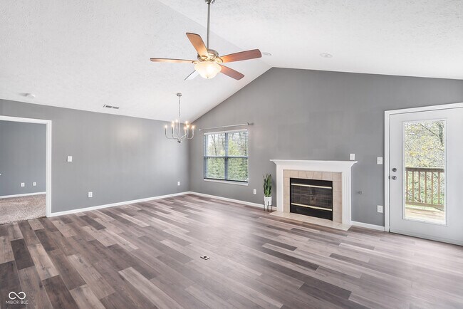 Building Photo - 474 Villa Ct